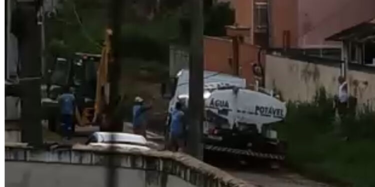 Denúncia: mais um veículo atola na Enseada das Gaivotas