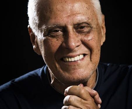 Morre Roberto Dinamite: maior artilheiro da história