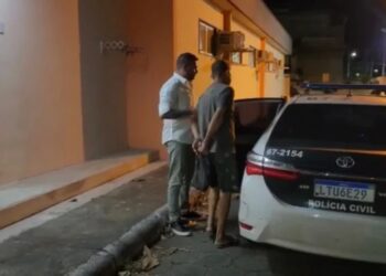 Suspeito de abusar de enteada de 11 anos e filmar o ato é preso em Maricá