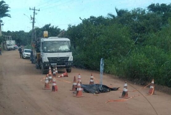 Motorista entra em desespero ao perceber que ao dar marcha à ré mata colega de trabalho em Cabo Frio