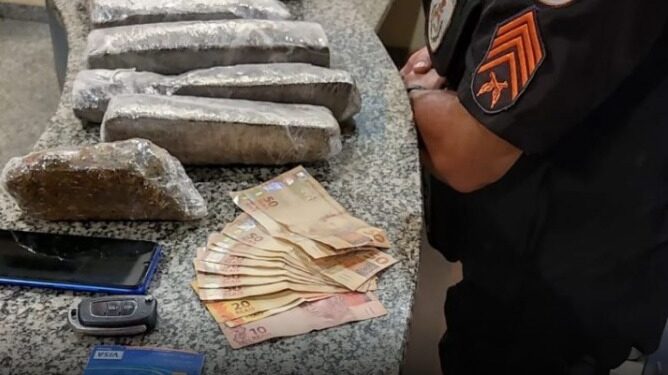 Homem é preso transportando drogas de Campos para São Fidélis