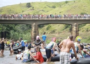 Tradicional Boia Cross agita município no Norte Fluminense