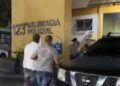 Homem é preso após invadir, depredar e ameaçar funcionários de secretaria