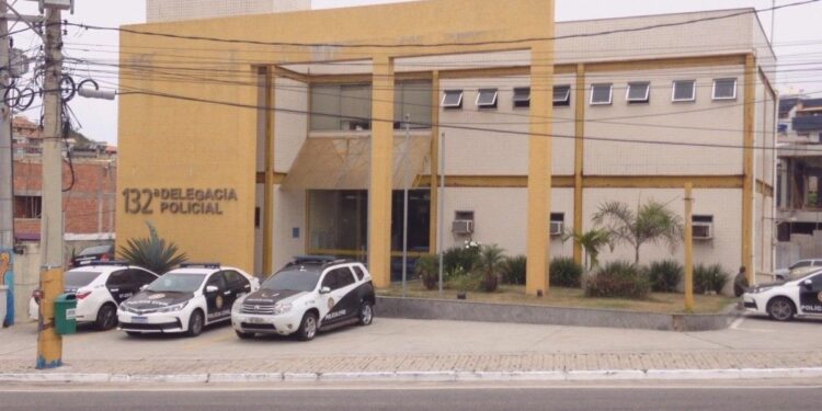 Pescador se enrola na rede e morre afogado em Arraial do Cabo