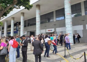 Prédio da OAB-RJ é esvaziado por suspeita de bomba