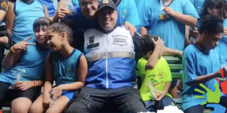 Segurança Presente realiza homenagem na Apae