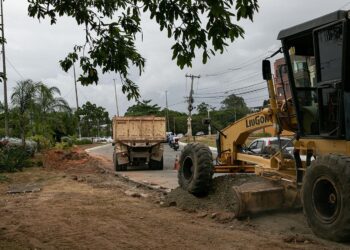 Prefeitura realiza intervenção para melhor fluxo em bairro
