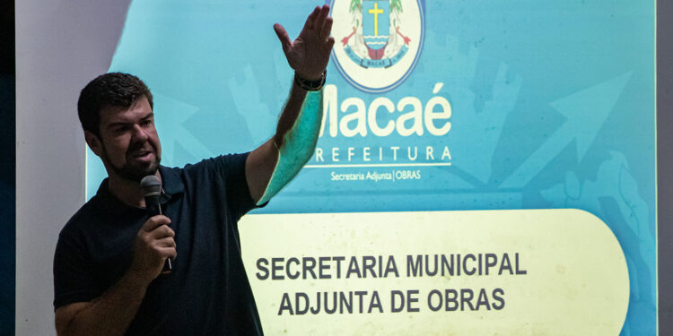 Prefeito anuncia pacote de obras em dez bairros; Virgem Santa será o primeiro