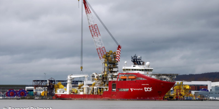 Bacia de Campos: trabalhador perde extremidades de dedos em acidente