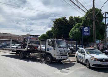 Operação apreende motos irregulares. Dois condutores são levados à delegacia