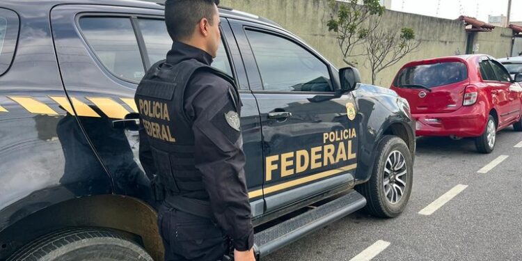 Homem é preso em operação da PF contra pornografia infantil em Macaé