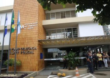 Polícia Civil deflagra operação de mandados de busca e apreensão em Campos