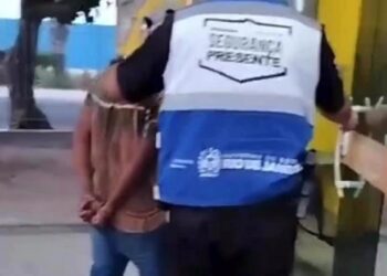 Foragido da justiça é preso após agredir mulher