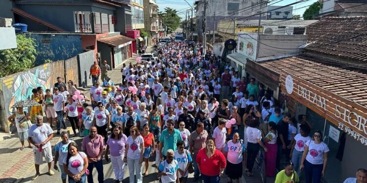 Caminhada pelo fim da violência contra a mulher movimentou Quissamã nesta terça