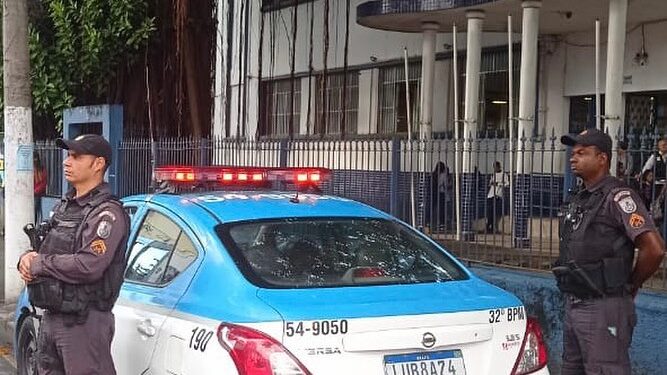 Patrulhamento é iniciado em escolas após ameaças