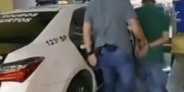 Do céu ao inferno: homem é preso após desembarque em aeroporto