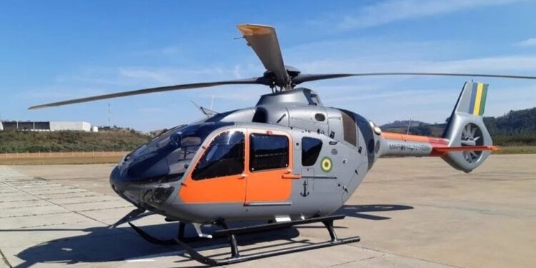 Acidente com helicóptero da Marinha é registrado. Armada emite nota
