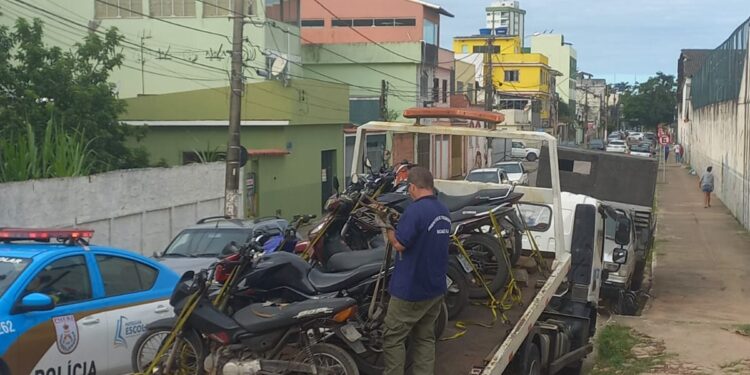 Operação conjunta é realizada para repressão de veículos irregulares
