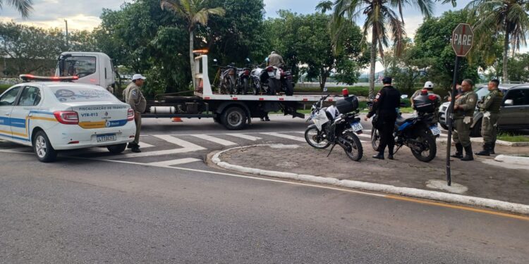 Operações de trânsito: motocicletas irregulares são apreendidas
