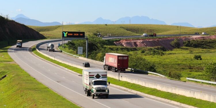 Rodovias da região se preparam para receber maior fluxo de veículos durante o feriado de Tiradentes