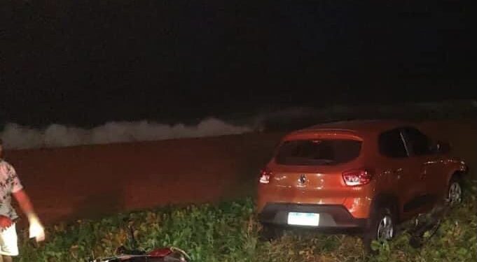 Mulher é atropelada durante briga de casal