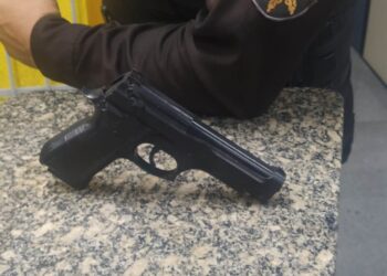 No ato: PM prende homem em flagrante durante tentativa de assalto em bairro