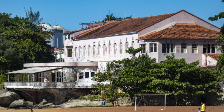 Hotel Imbetyba é declarado de utilidade pública, em Macaé