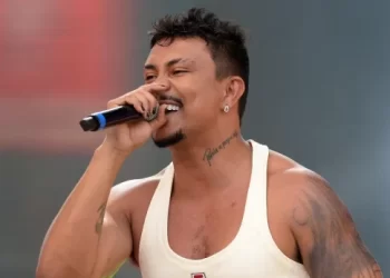 Xamã fecha comemoração de aniversário de Maricá