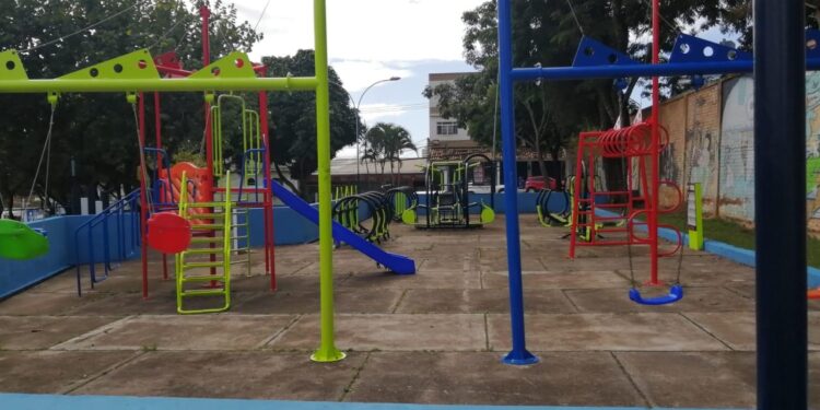 Praça do Polivalente é totalmente reformada