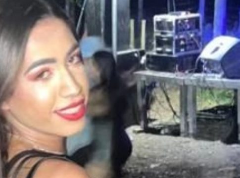 Travesti é encontrada morta com golpes de faca em comércio de Cabo Frio