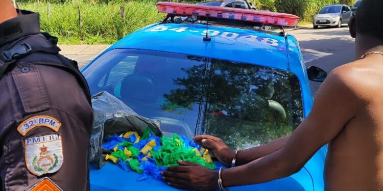 Homem é preso com drogas no bairro Bela Vista, em Macaé