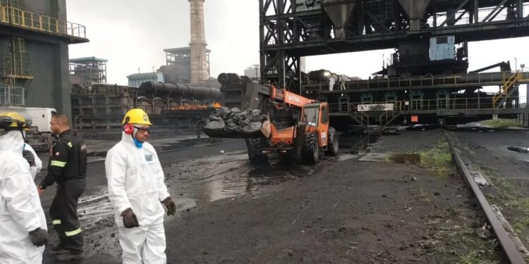 PF incinera quase meia tonelada de drogas apreendidas em Casimiro de Abreu e Macaé