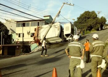 Macaé liderou o ranking de colisões contra postes em 2022 do estado