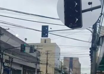 Semáforos inteligentes são instalados com câmeras de monitoramento