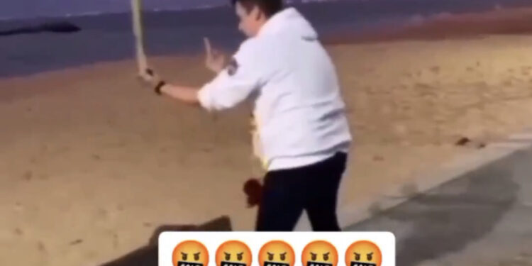 Jovem vandaliza bancos da orla praiana