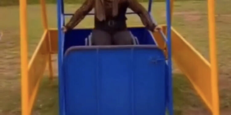 Brinquedo adaptado proporciona sorrisos também em adultos