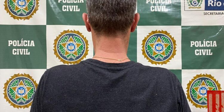 Agentes da 123ª DP prendem homem por dirigir embriagado em Macaé