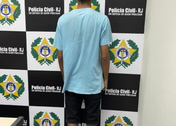 Após flagrante de estelionato, homem é preso por registro falso de celular