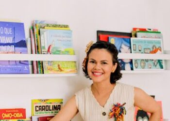 Projeto “Árvore crianceira dá frutos a vida inteira” traz contação de histórias para crianças e adultos