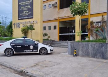 Pintor é encontrado morto dentro de casa em Araruama