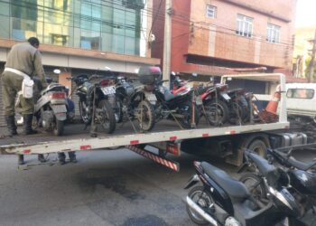 Ação para ordenar o trânsito em Macaé recolhe 10 veículos e aplica 34 multas