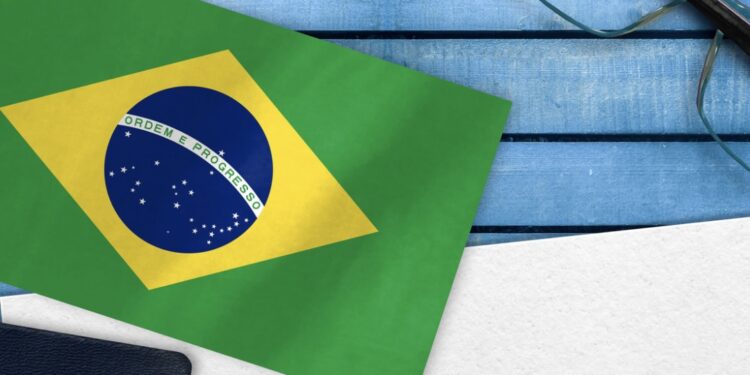 Embaixada dos EUA no Brasil planeja recorde de 1,2 milhão de vistos para brasileiros em 2023