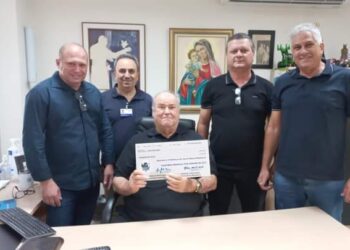 Santa Maria Madalena formaliza pagamento destinado ao tratamento de pacientes de câncer