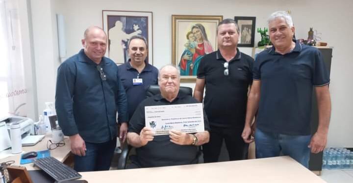 Santa Maria Madalena formaliza pagamento destinado ao tratamento de pacientes de câncer