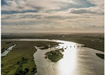 Corpo de Bombeiros segue buscas por jovem que desapareceu no Rio Paraíba do Sul em SJB