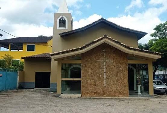 Após autor ser considerado inimputável, investigação de vandalismo em igreja é encerrada