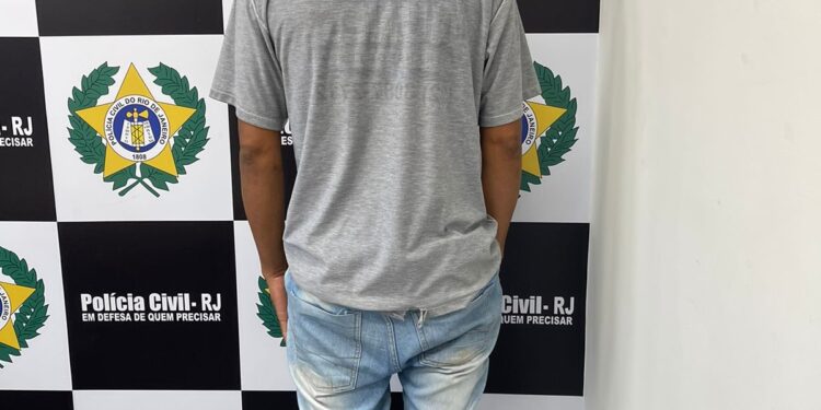 Polícia Civil prende foragido da Justiça por feminicídio tentado em Macaé