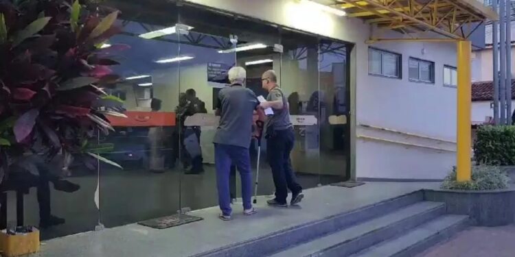 Idoso de 80 anos é preso suspeito de estuprar criança de 5 anos em Maricá