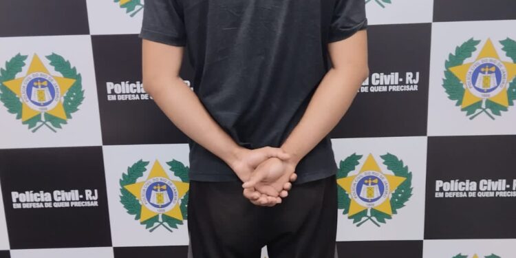 Foragido da Justiça acusado de violência doméstica é preso em Macaé