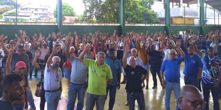 Rodoviários de Niterói a Arraial do Cabo iniciam campanha salarial para 2024